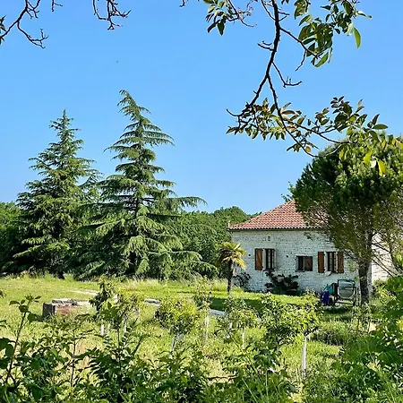 Gite Domaine Des Pierres Blanches בית נופש